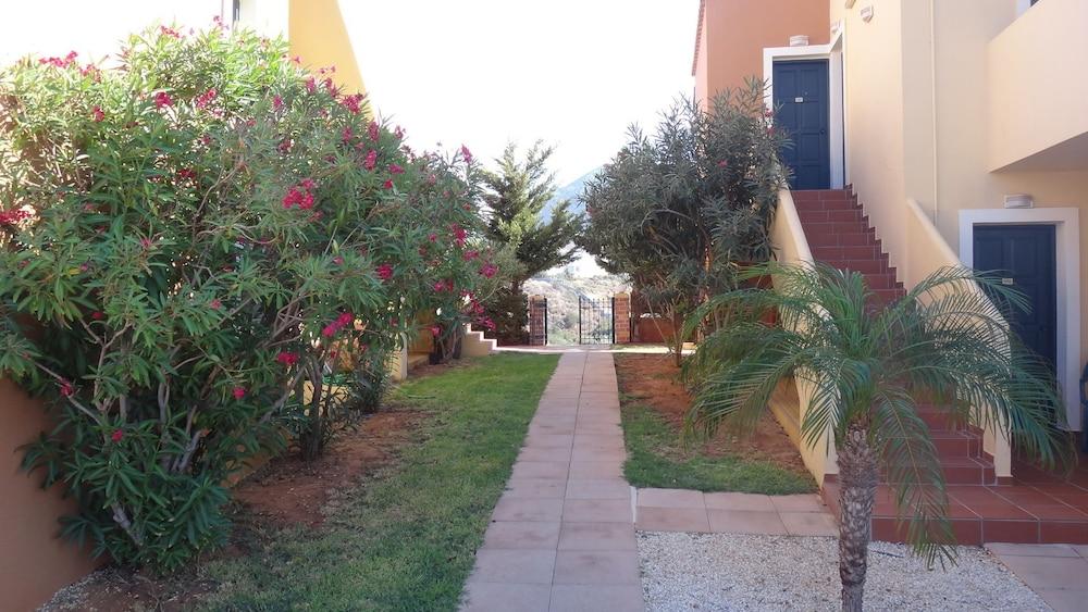 Dia Apartments Chersonissos Buitenkant foto