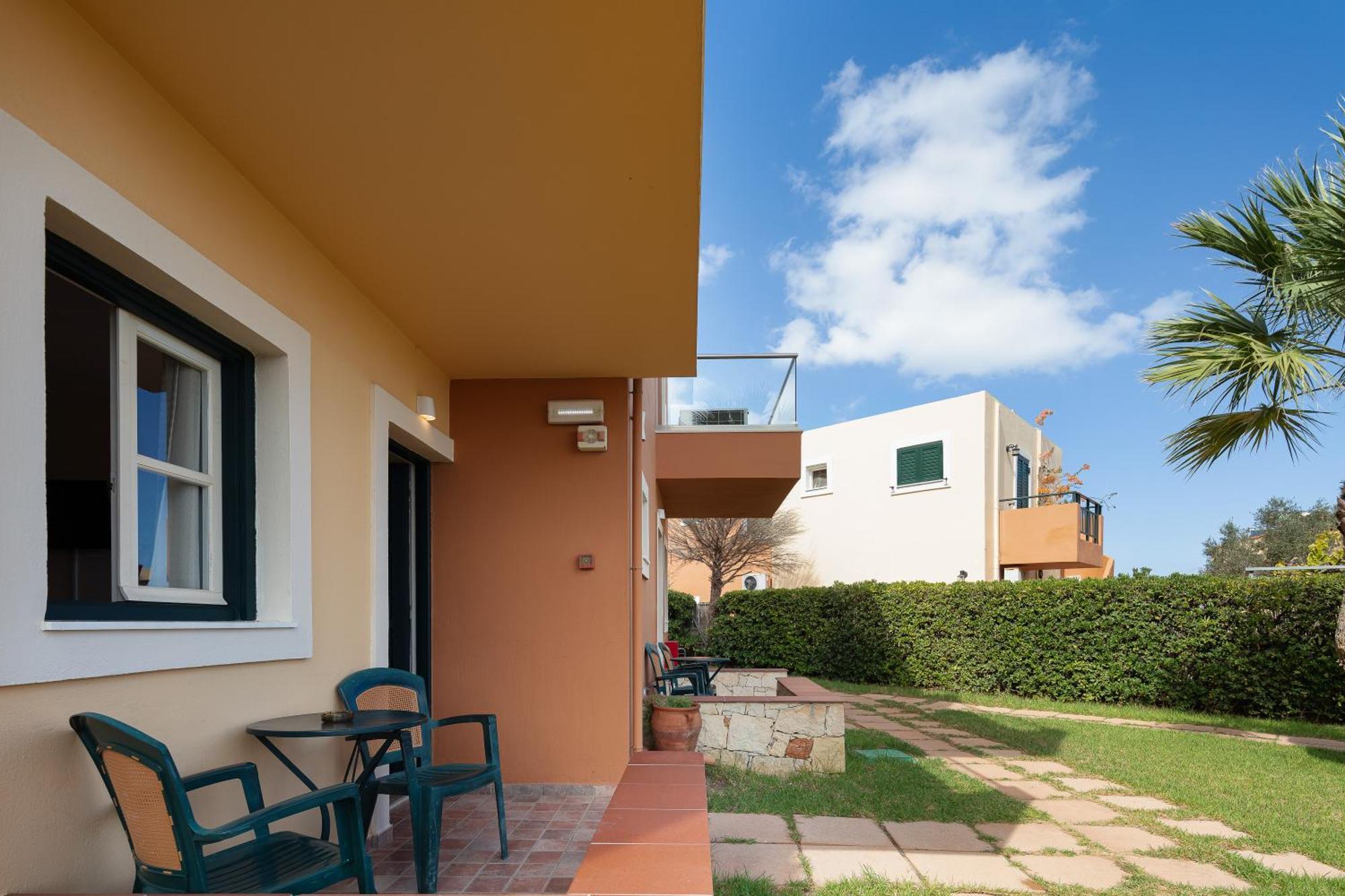 Dia Apartments Chersonissos Buitenkant foto