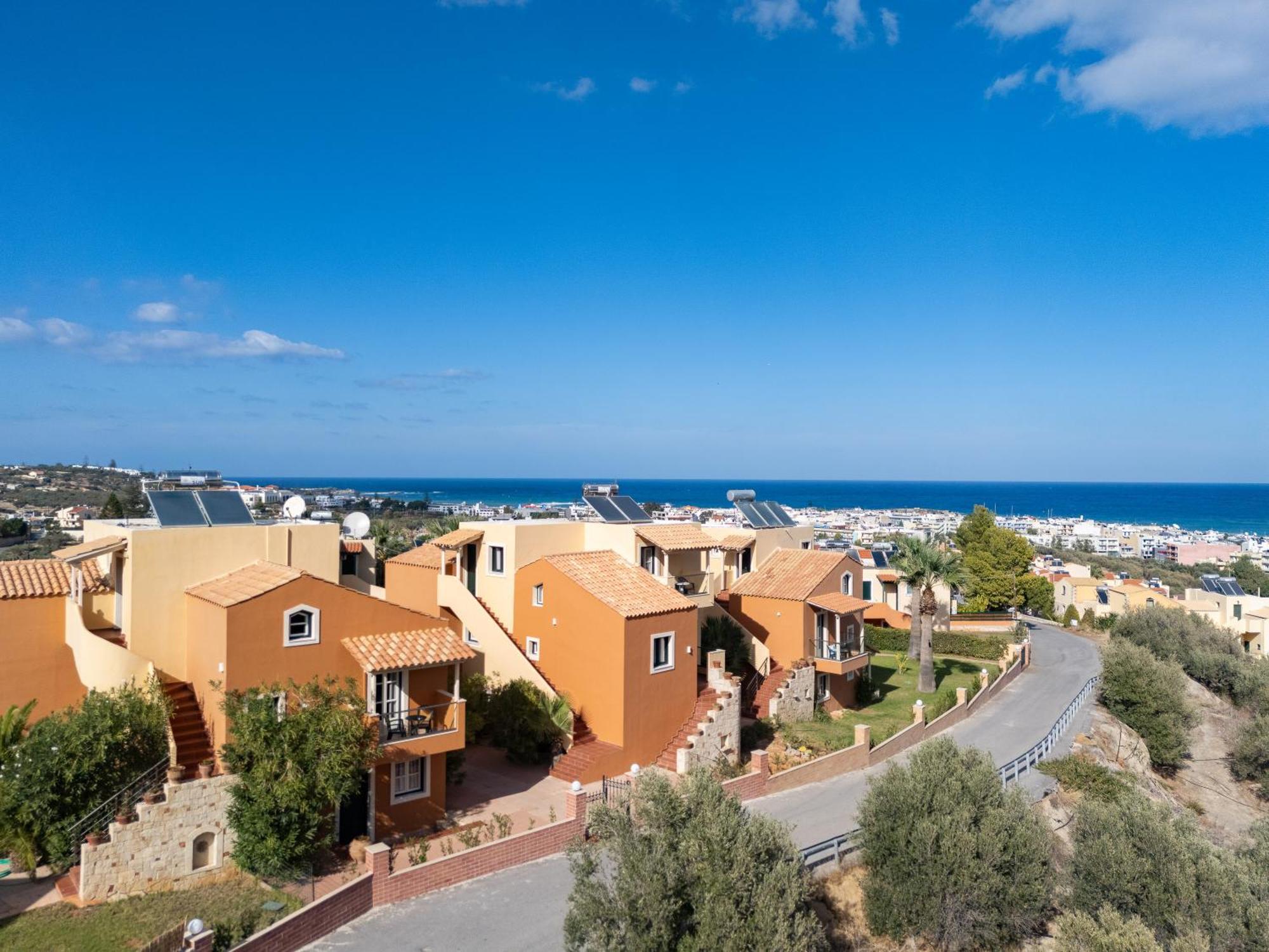 Dia Apartments Chersonissos Buitenkant foto