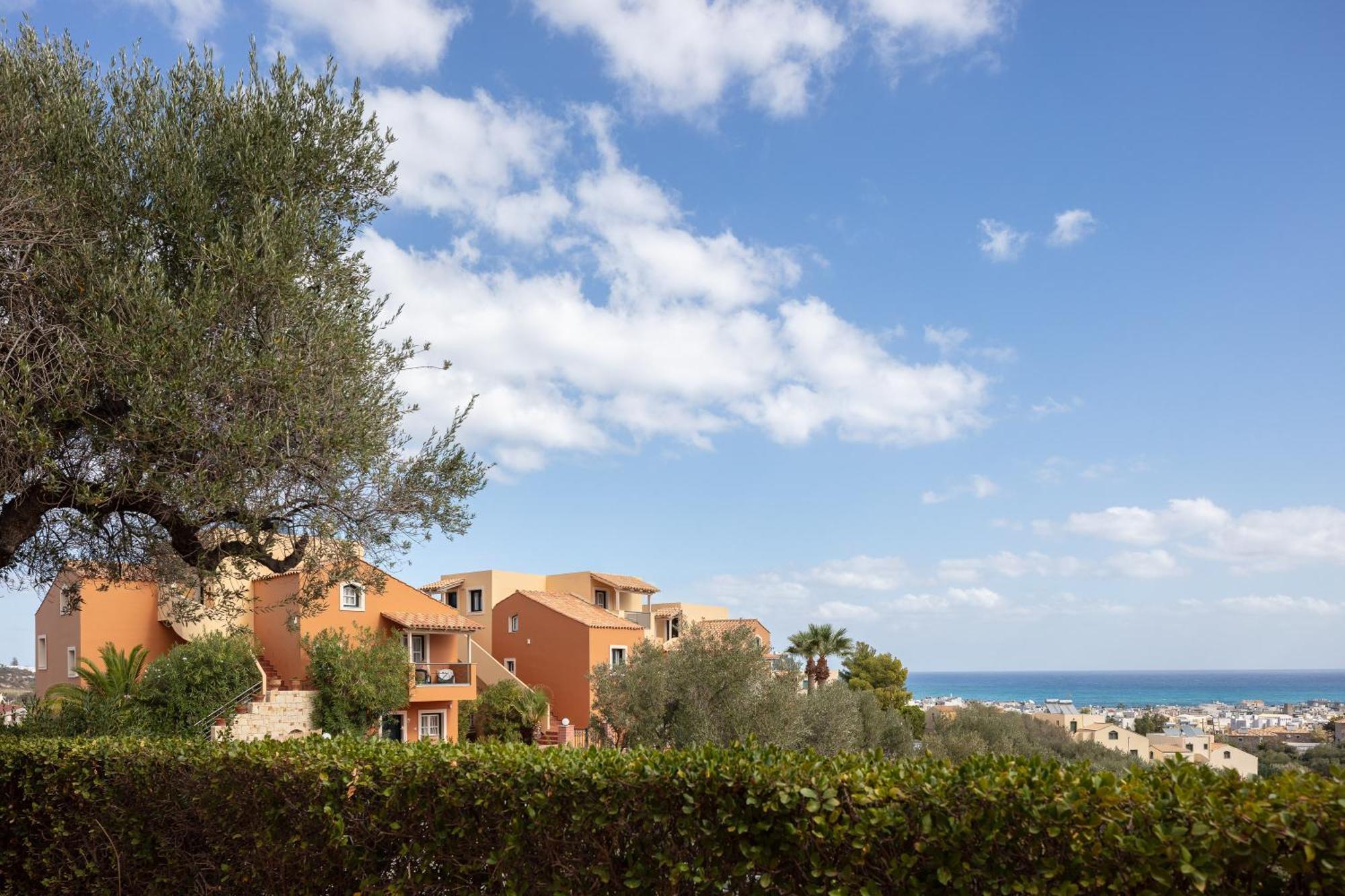 Dia Apartments Chersonissos Buitenkant foto
