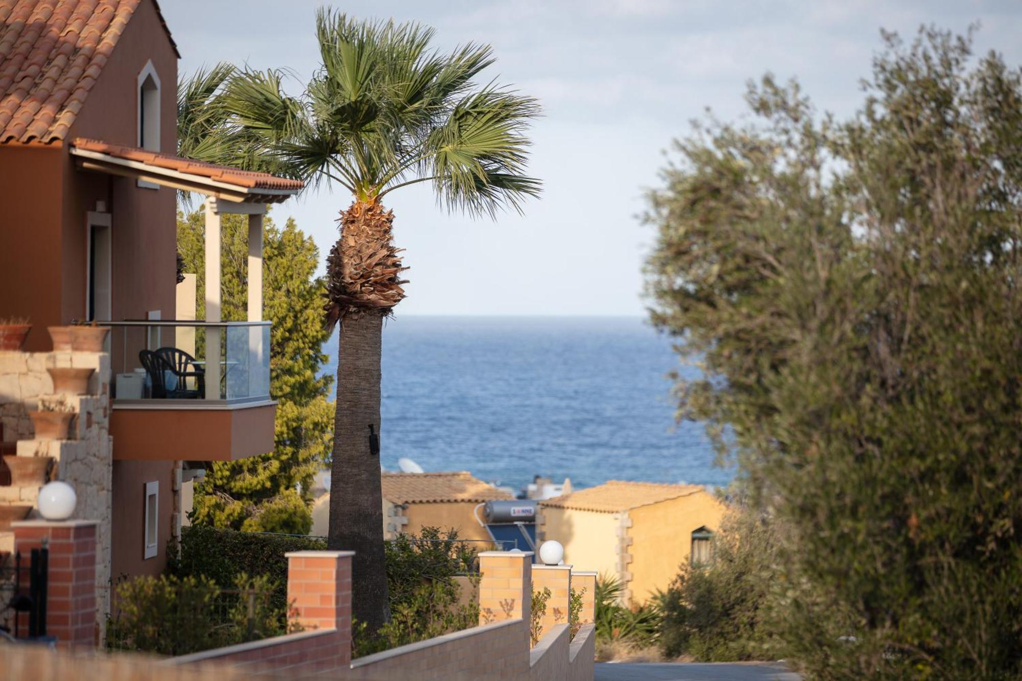 Dia Apartments Chersonissos Buitenkant foto